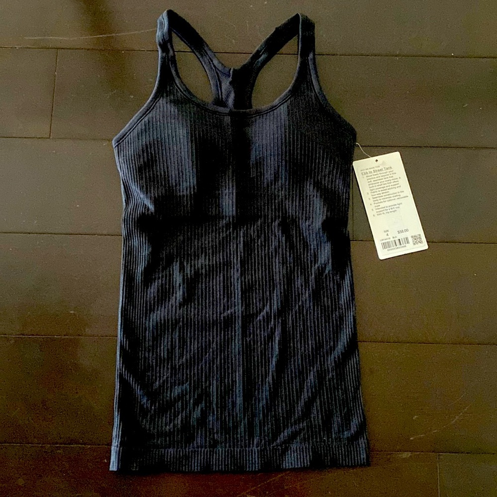 Lululemon new w tags Ebb to street tank black size 4